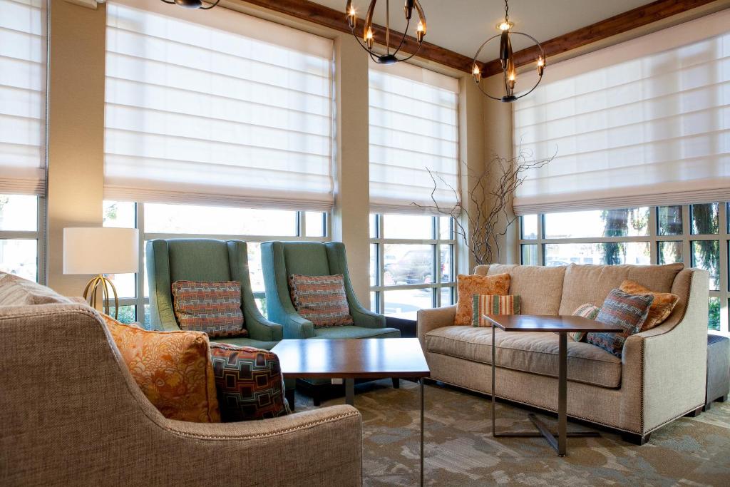 Hilton Garden Inn Boise / Eagle - image 2