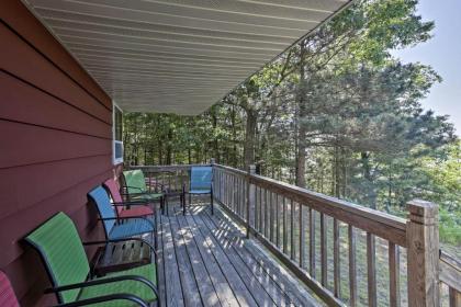 Eagle River Apt with Private Dock and Fire Pit Wisconsin