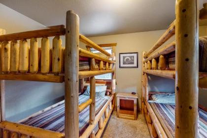 Pinewood Lodge - image 17
