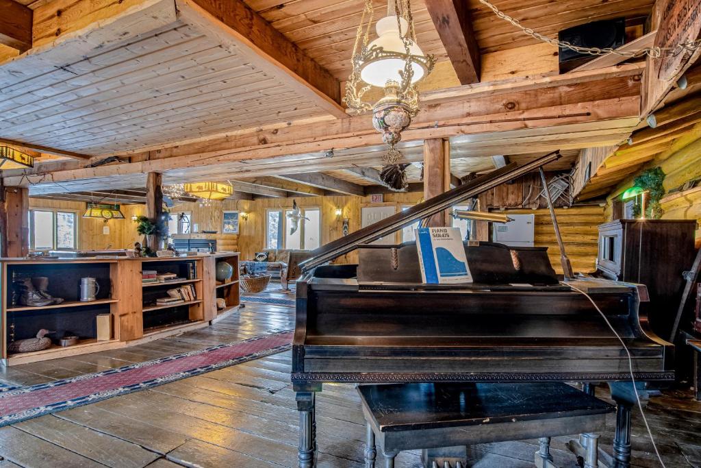 Inn at Pinewood - image 5