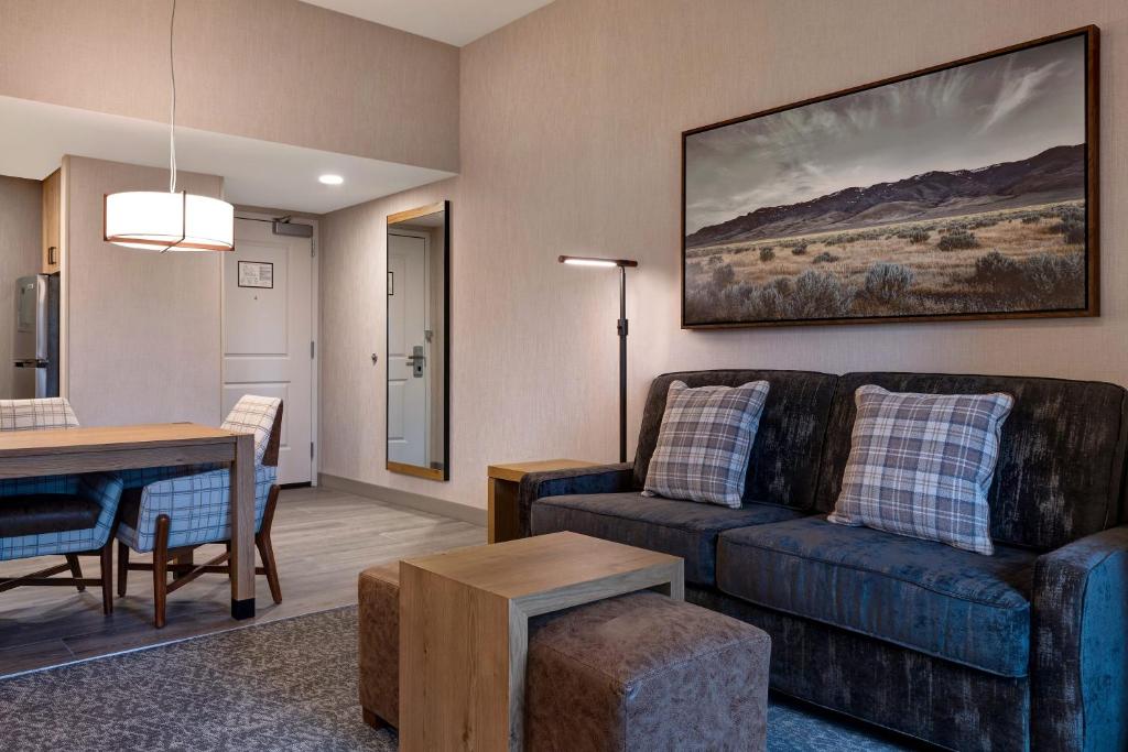 Homewood Suites By Hilton Eagle Boise Id - image 3