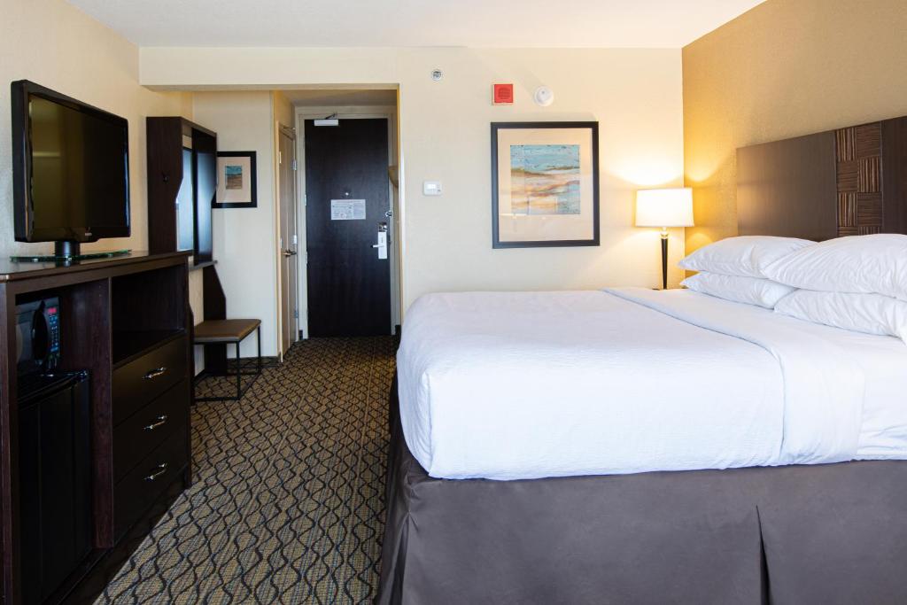 Holiday Inn St. Louis Airport West Earth City an IHG Hotel - image 3