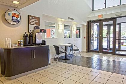 Motel 6-East Brunswick NJ - image 21