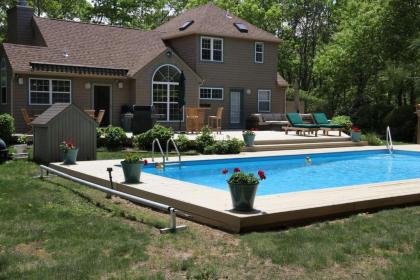 Villa Baloch- w/ Sparkling heated pool - image 1