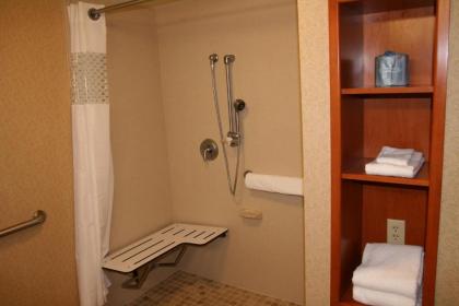 Hampton Inn & Suites East Hartford - image 8