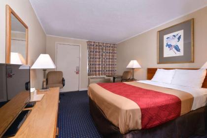 Econo Lodge East Hartford - Hartford - image 8