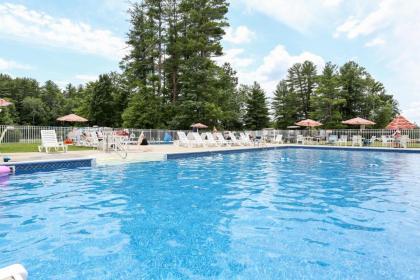 Tuxbury Pond Camping Resort Cottage - image 10