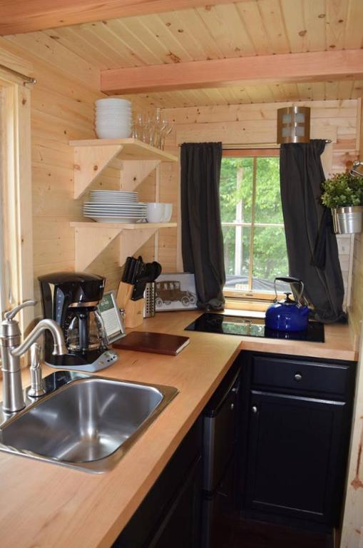 Tuxbury Pond Camping Resort Tiny House Henry - image 7