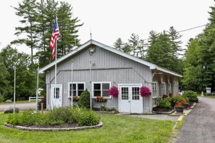 Tuxbury Pond Camping Resort Tiny House Riley - image 10