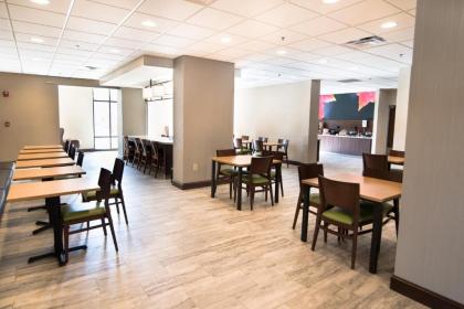 Fairfield Inn & Suites Atlanta Airport North - image 7