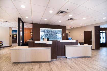 Fairfield Inn & Suites Atlanta Airport North - image 8