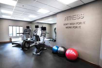 Fairfield Inn & Suites Atlanta Airport North - image 9