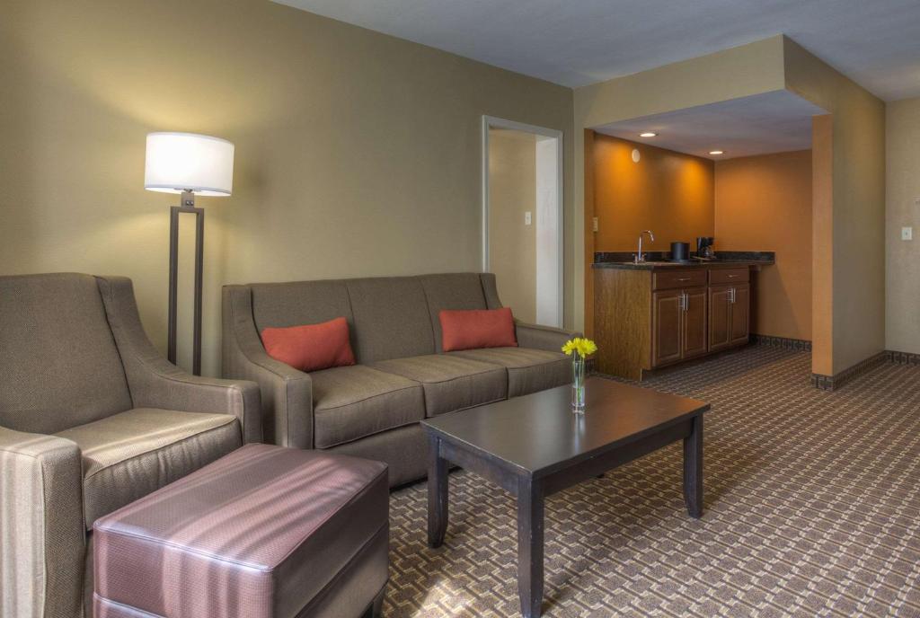 Quality Inn & Suites Chattanooga - image 3