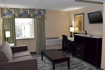 Quality Inn East Stroudsburg - Poconos - image 10