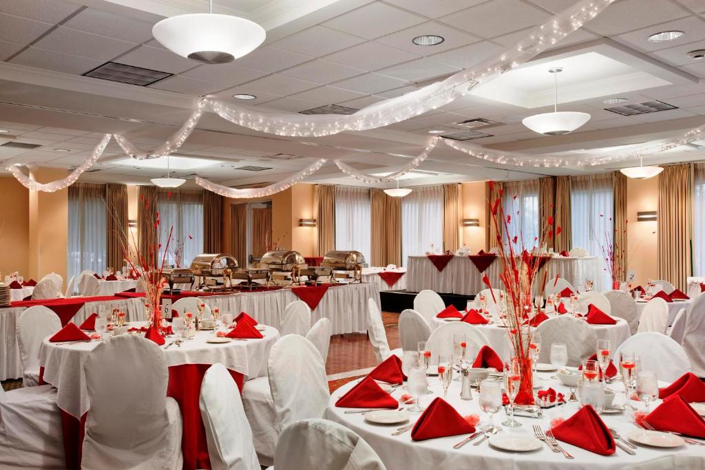 Hilton Garden Inn Syracuse - image 5
