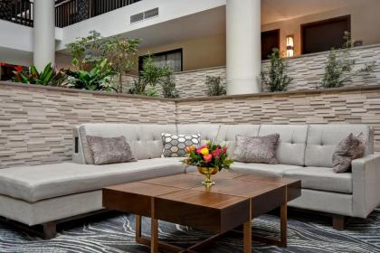 Embassy Suites Syracuse - image 12