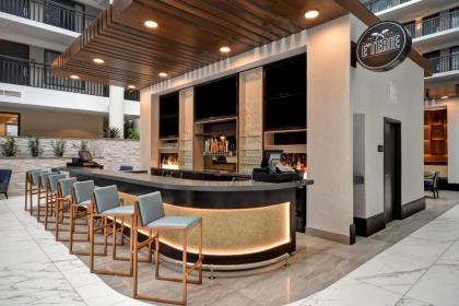 Embassy Suites Syracuse - image 7