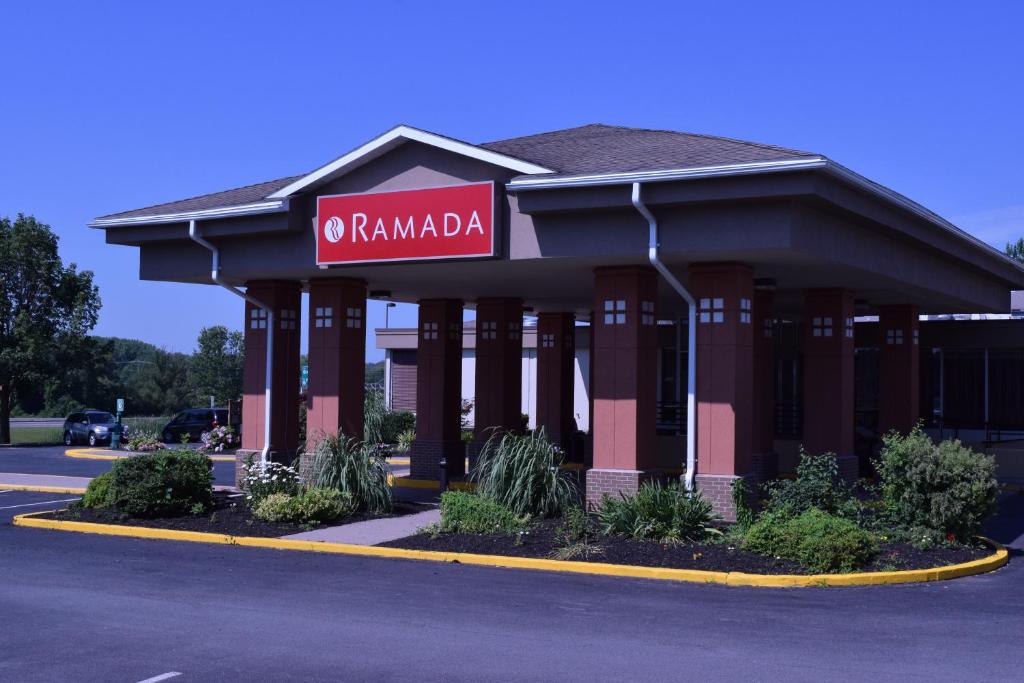 Ramada by Wyndham East Syracuse Carrier Circle - main image