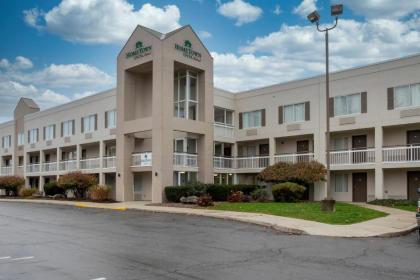 Hometown Inn by Red Roof East Syracuse East Syracuse New York