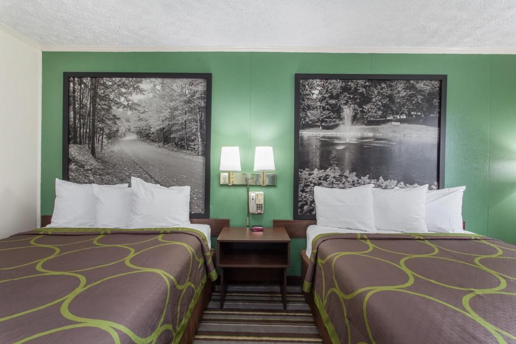 Executive East Syracuse Hotel - image 6