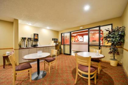 Americas Best Value Inn - East Syracuse - image 11