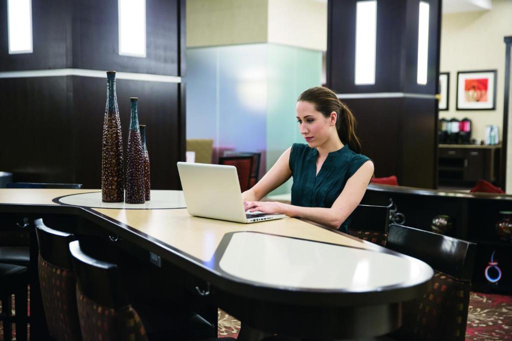 Homewood Suites by Hilton Syracuse - Carrier Circle - image 4
