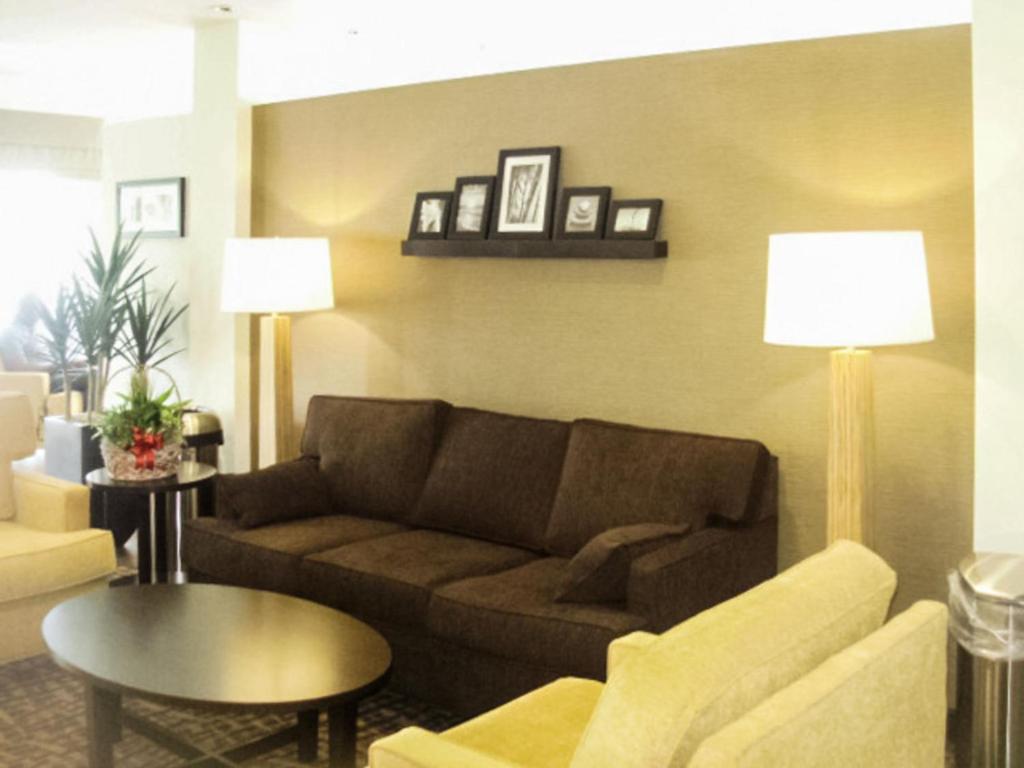 Sleep Inn & Suites East Syracuse - image 5