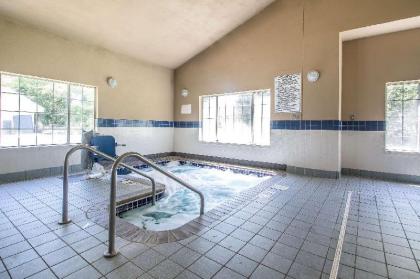 Quality Inn & Suites East Troy - image 4