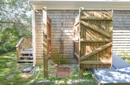 401 Stunning Bay View from Rooftop Deck Steps to Private Beach Dog Friendly