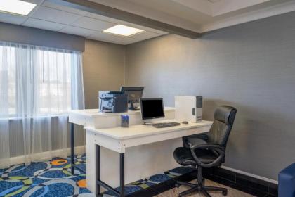Holiday Inn Express Hotel & Suites Easton an IHG Hotel - image 10
