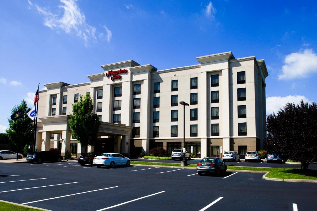 Hampton Inn Easton - main image