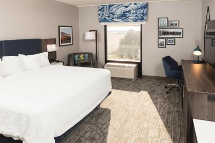 Hampton Inn Easton - image 11