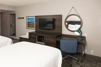 Hampton Inn Easton - image 3