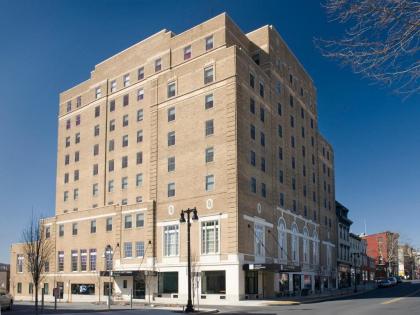 Grand Eastonian Hotel  Suites Easton