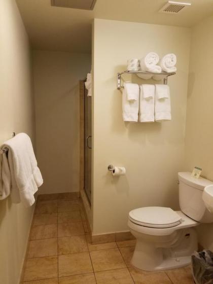 Grand Eastonian Hotel & Suites Easton - image 3