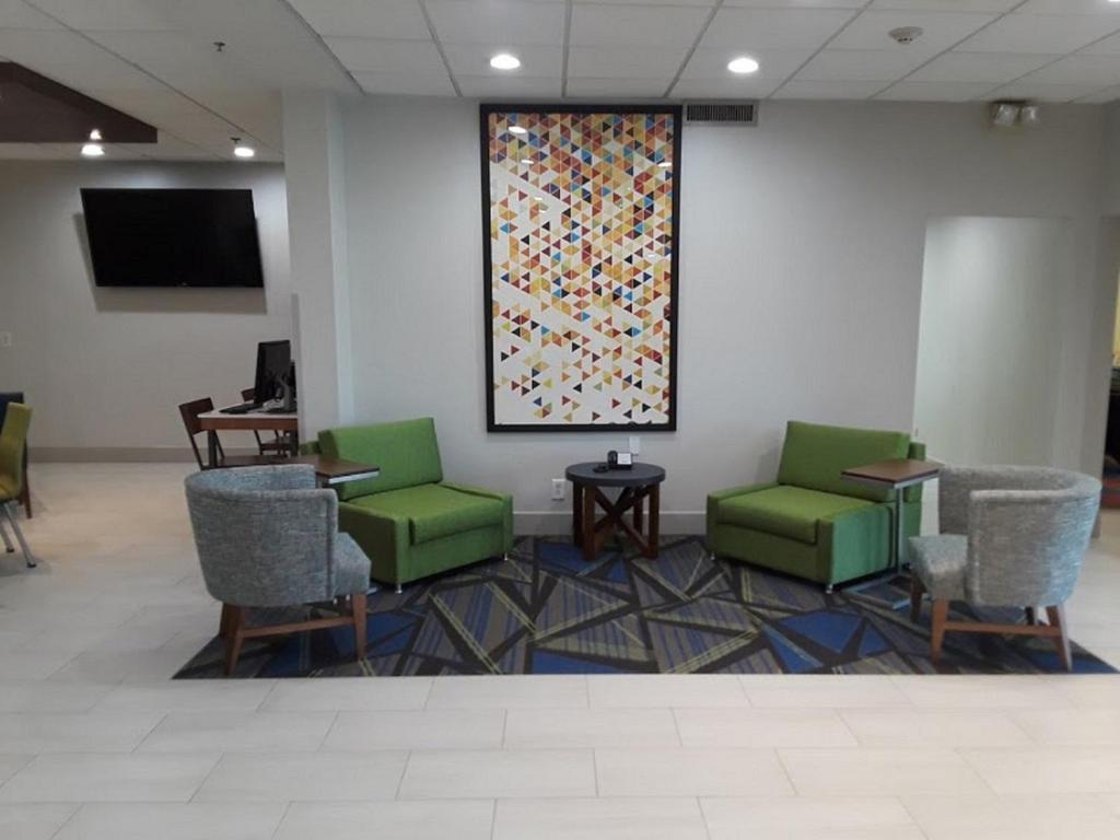 Holiday Inn Express Easton an IHG Hotel - main image
