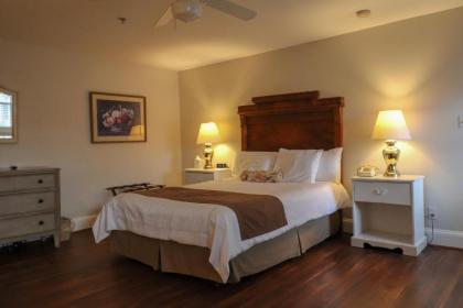 The Oaks Waterfront Inn - image 12