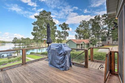Upscale Lake Living Private Dock and Beach! - image 11