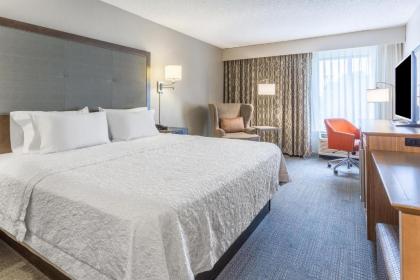 Hampton Inn Eau Claire - image 3