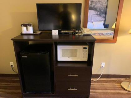 Super 8 by Wyndham Eau Claire WI - image 15