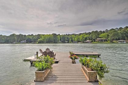 Arcade Cove - Lake Martin Home with Private Dock!