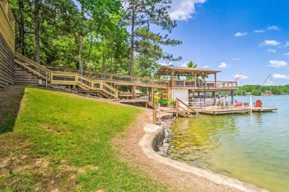 Lake Martin Cabin with Luxury Dock and Kayaks! - image 7