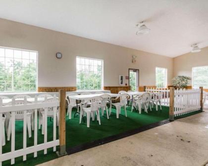 Quality Inn Edgerton - image 5