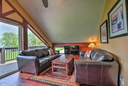 Waterfront Lake Koshkonong Home with Pier and Fire Pit! - image 10