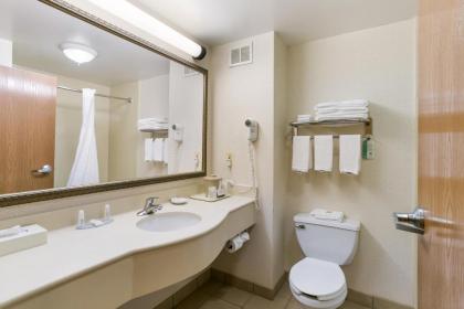 Quality Inn & Suites Bel Air I-95 Exit 77A - image 12