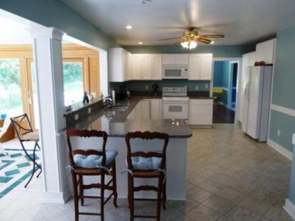 Light of the Valley River House - image 5