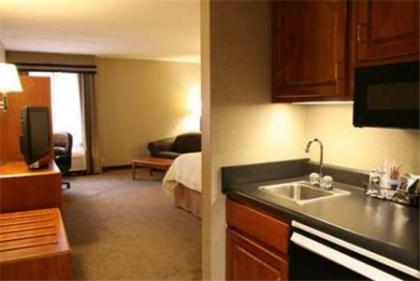 Hampton Inn Columbus/Taylorsville - image 16