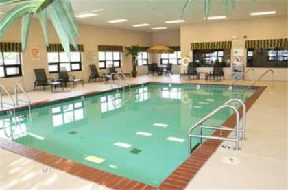 Hampton Inn Columbus/Taylorsville - image 20