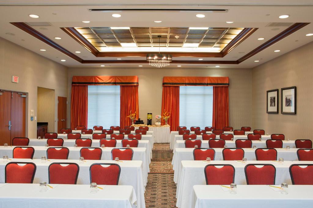 Hilton Garden Inn Columbus Edinburgh - image 3