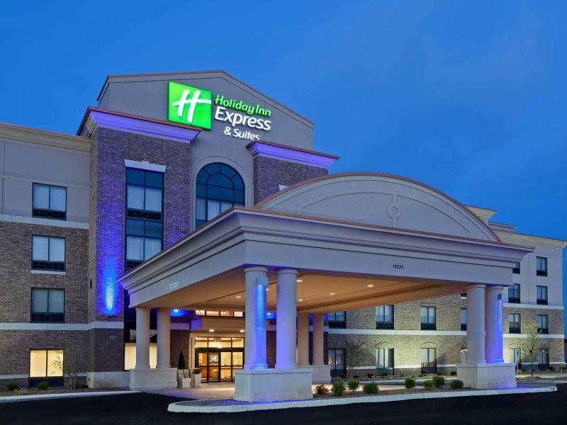 Holiday Inn Express Hotel And Suites Columbus Edinburgh - image 2